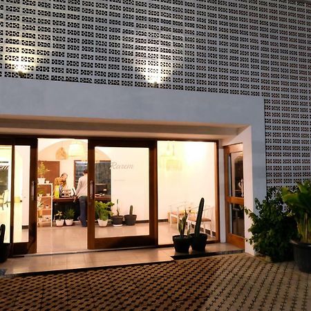 โรงแรมราเรม บันดาร์ ลัมปุง ภายนอก รูปภาพ